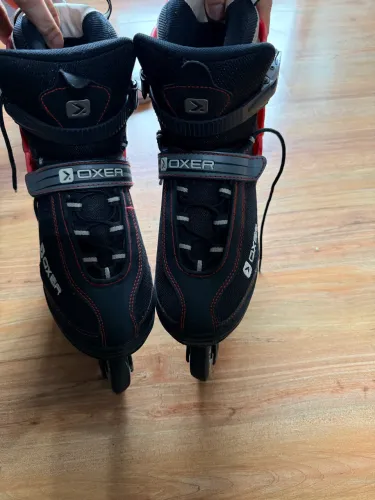 Patins de Rodas OXER Vermelho de Preto