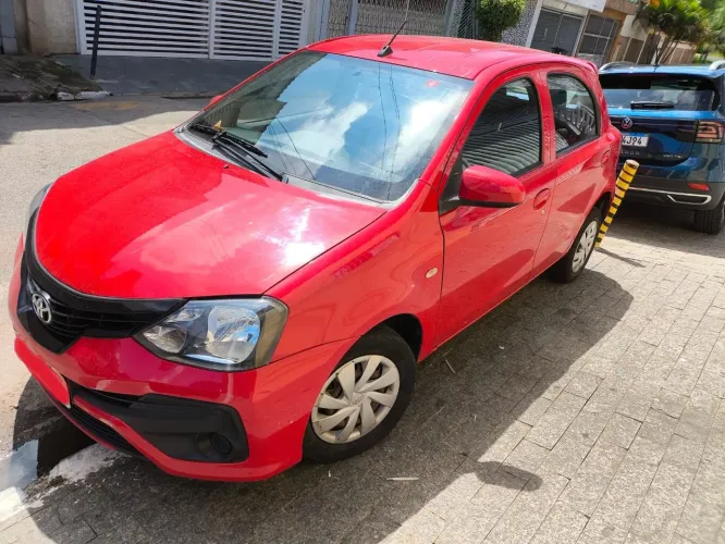 Toyota Etios X 1.3 Flex 16V 5P Mec. 2019