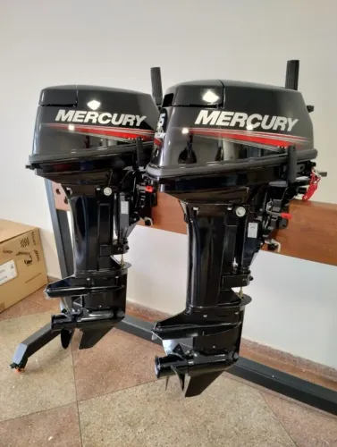Motor de popa Mercury 15HP Super 2 tempos Forte Náutica 