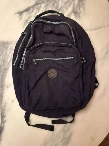 mochila kipling seoul original na cor azul-marinho espaçosa e versátil