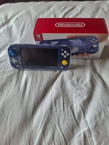 Vende-se Nintendo Switch Lite
