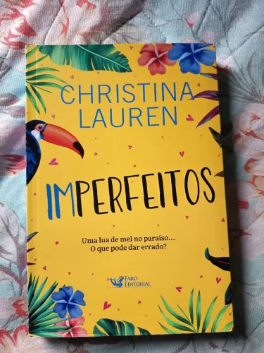 Livro Imperfeitos - Christina Lauren