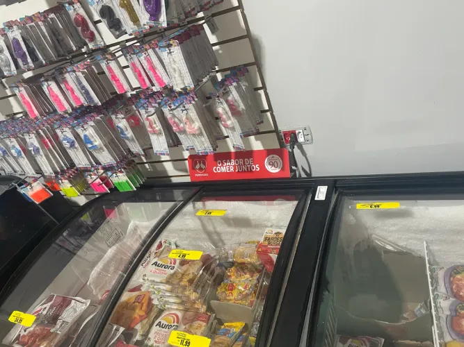 Vendo mercadinho e uma adega