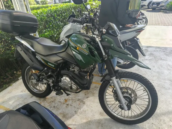 Crosser Z 2025 abs 4.000 kms acc troca moto baixa
