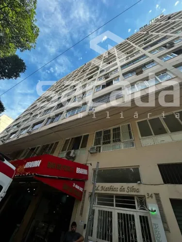 Locação na Rua Carlos de Carvalho 34