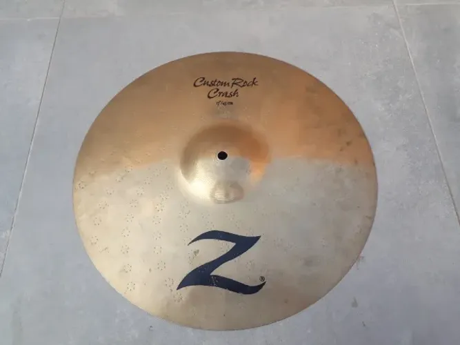 Prato Zildjian Z Custom Rock Crash 17" | Liga B20