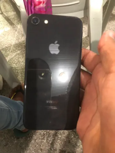 iPhone 8
