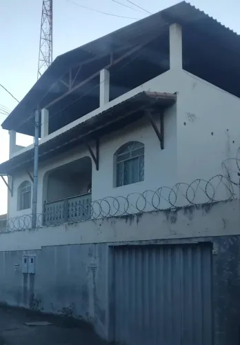 Casa a venda Edgar Pereira. Otima localização.