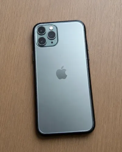     iPhone 11 Pro 64GB Original | Excelente Estado | Face ID OK
