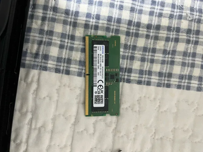 Memória RAM Samsung 8GB DDR5 4800MHz para Notebook