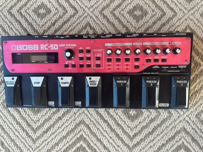 Loopstatio Boss RC-50 - Pedaleira de Looping