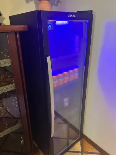 Cervejeira blue light invertida 200L Venax