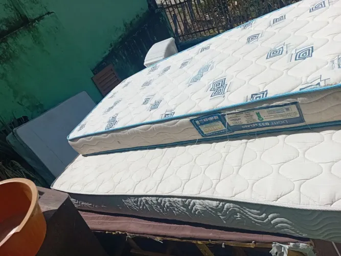CAMA ACOPLADO E COLCHÕES D33 SOLTEIRO