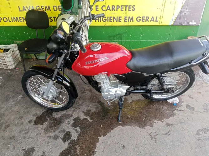 Moto de leilão CG125 com nota fiscal original