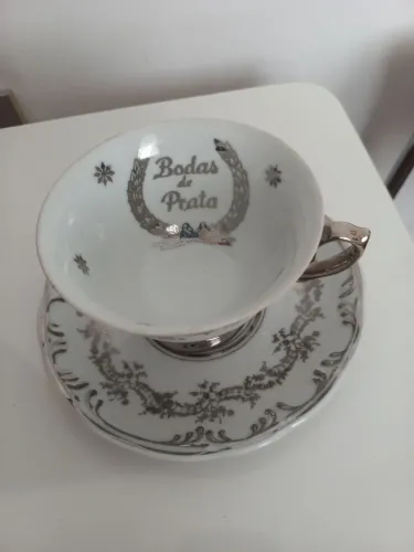 Xícara de chá com pires "Bodas de Prata"