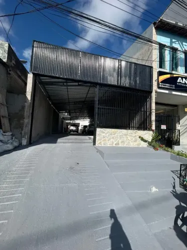 Alugo na Pedreira Maravilhoso Galpão Recém Construido