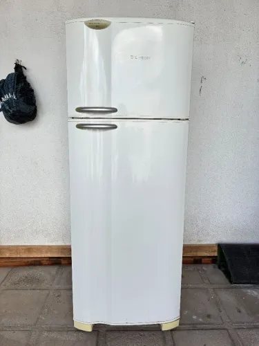 GELADEIRA ELECTROLUX DUPLEX - (DC48 Air Flow System) 462l de capacidade