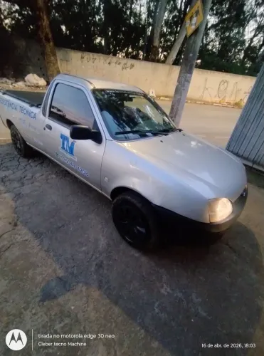 Ford Courier 1.6 L/ 1.6 Flex 2012