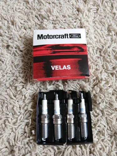 Vendo jogo de velas Motorcraft (FORD) para Ka, Fiesta e Ecosport