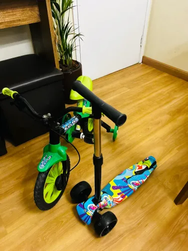 Kit com Patinete e Bicicleta Aro 12 Ben 10