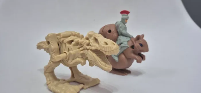Lote Brinquedos Antigos MCDONALD'S Uma Noite no Museu