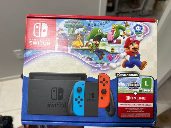 NINTENDO SWITCH 32GB PRETO - ZERO NA CAIXA (LACRADO)