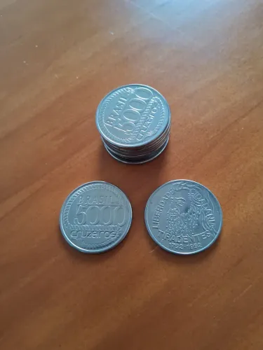 Moeda Usadas de 5.000 Cruzeiros