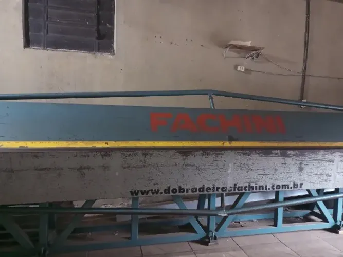 Dobradeira Facchini de 6 metros