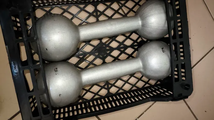 Par de halteres 4 e 5 kg