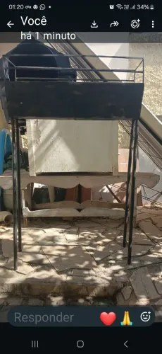 VENDO CHURRASQUEIRA DE FERRO. EXCELENTE PARA QUEM QUER INICIAR VENDENDO CHURRASQUINHO. 