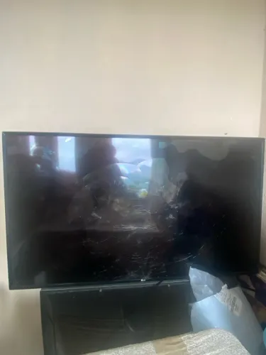 Tv LG smart 49 polegadas para retirada de peça