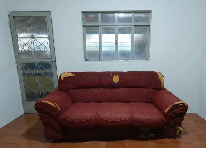 Sofá 2 e 3 lugares vermelho 