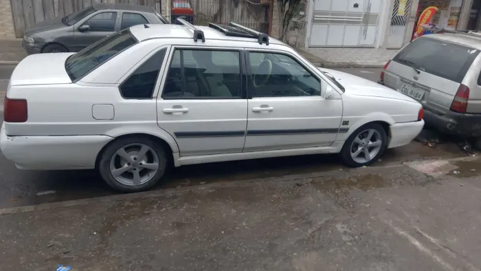 Volkswagen Santana 1.8 MI (álcool) 2002
