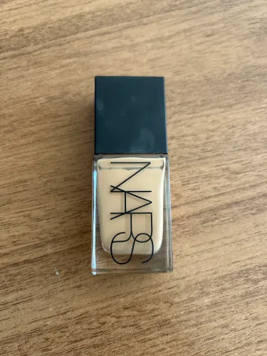 Base da marca NARS