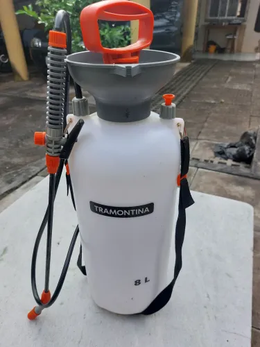 Pulverizador tramontina 8L