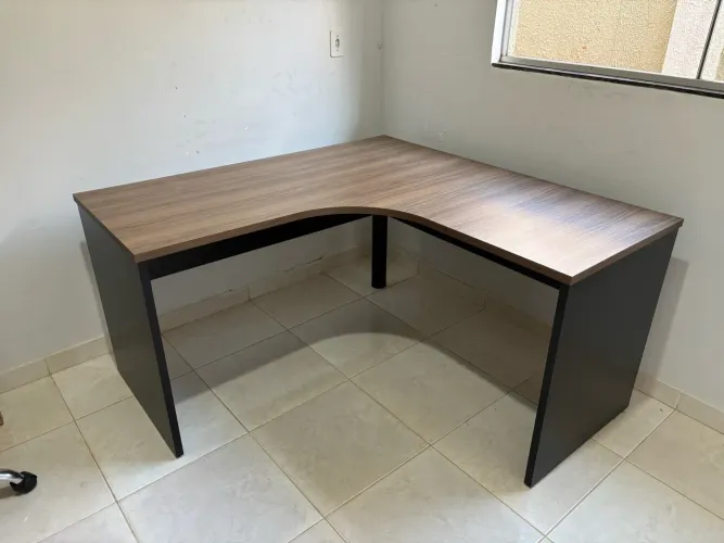 Mesa em L