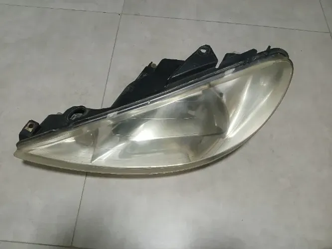 Farol Peugeot 206 Esquerdo