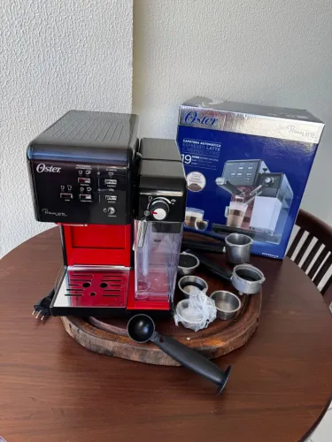 Cafeteira oster prima latte