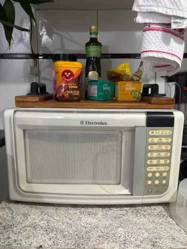 Microondas (não tá esquentando)