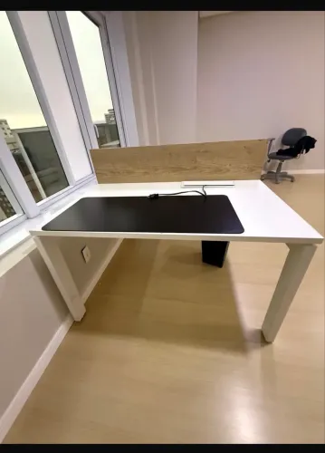 Mesa Dupla de Escritório Eletrificada