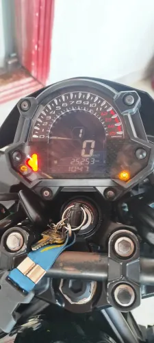 Moto kavasaky Z400