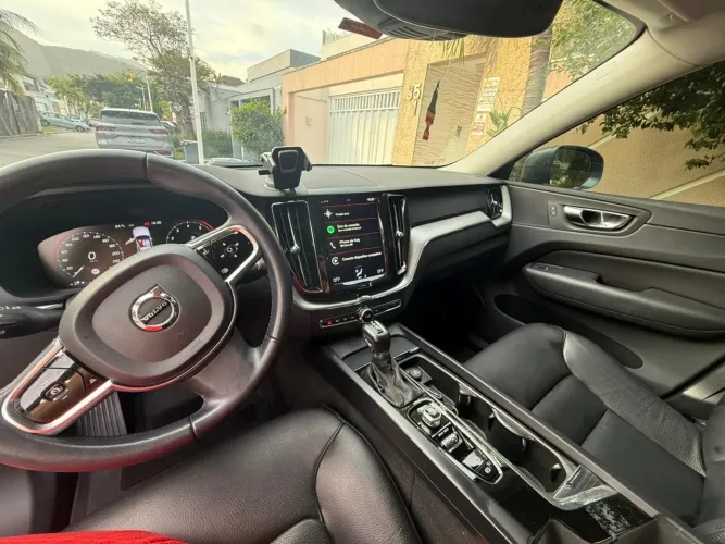 Volvo XC 60 T-5 Momentum 2.0 254cv AWD 5P 2019