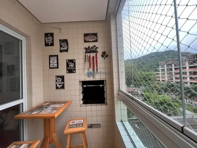 Apartamento à venda em Praia Grande com 2 dormitórios no Canto do Forte