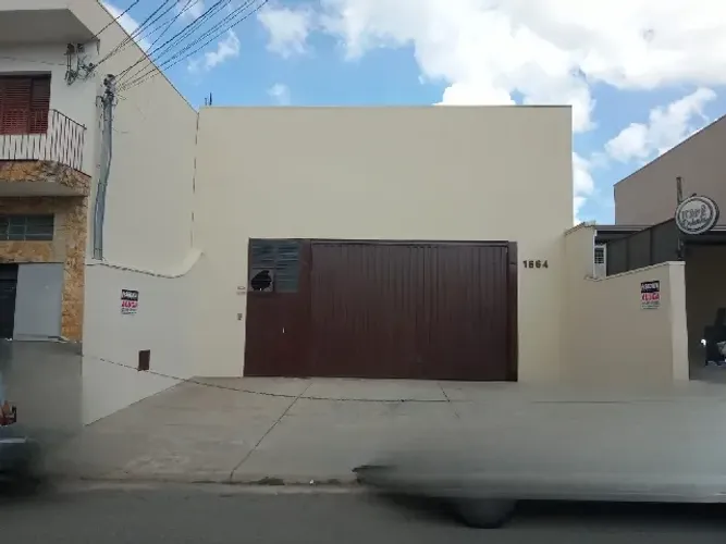 LOCAÇÃO de GALPAO : BARRACAO - CENTRO ITAPETININGA/SP