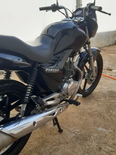 Titan 150