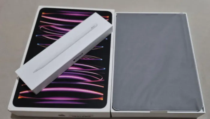 Ipad pro 11 polegadas 256gb 4a geracao m2 com Apple pencil, pelicula paper fosca e capa