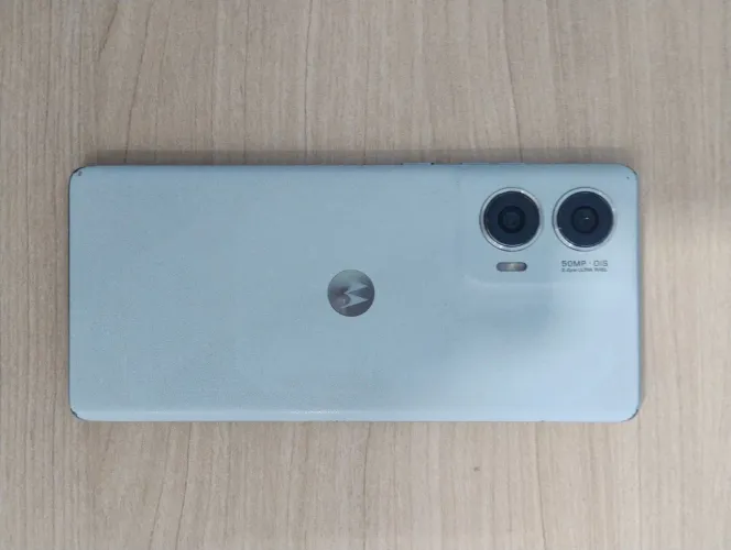 Moto Edge 50 Fusion (Detalhe Touch) - Troco por Samsung com Linha na Tela