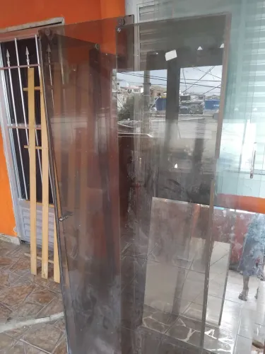 Box de vidro de canto ou reto