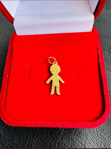 Pingente ouro 18k menino rico