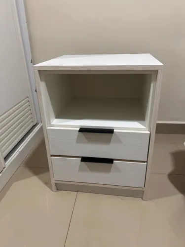 Mesinha de cabeceira
